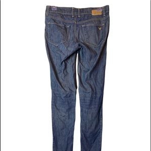 Grane ladies distressed denim blue jean medium wash
Cotton spandex